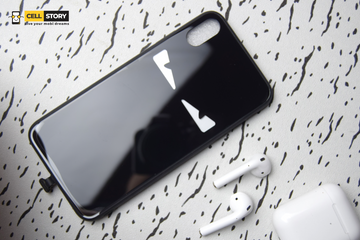 Light case for xs max - minor fault