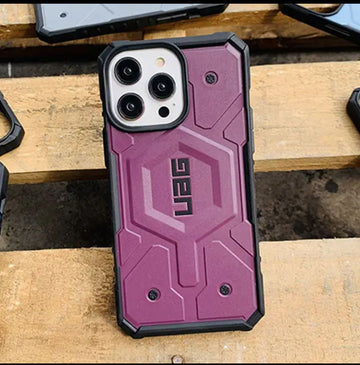 URBAN ARMOR GEAR UAG CASE - WIith Built-in Magnet Compatible with MagSafe Charging